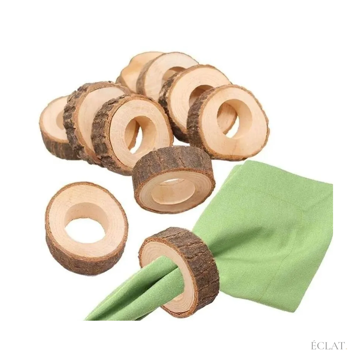Location rond de serviette en bois naturel avec écorce, serviette verte roulée