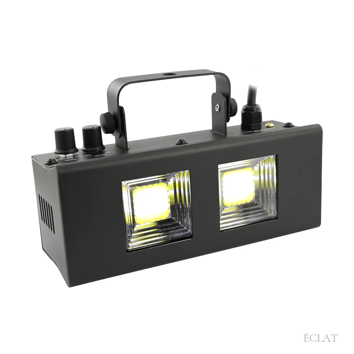 Stroboscope LED 2 × 20 W vu de trois quarts avec ses boutons de réglage