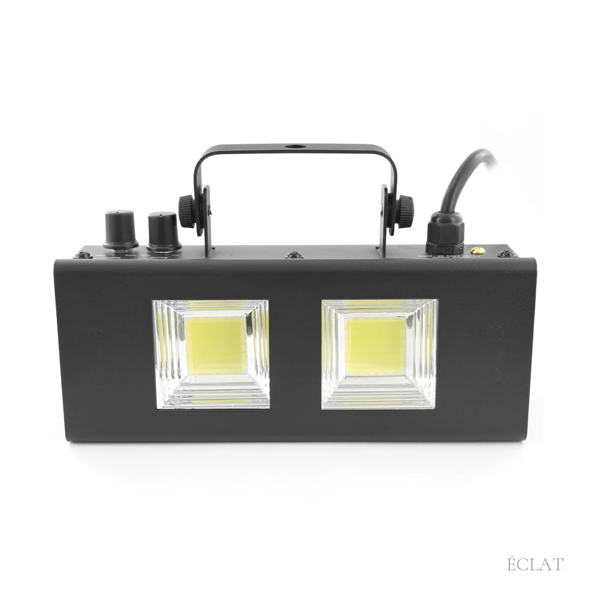 Stroboscope LED 2 × 20 W allumé, deux LED blanches, en location chez ÉCLAT