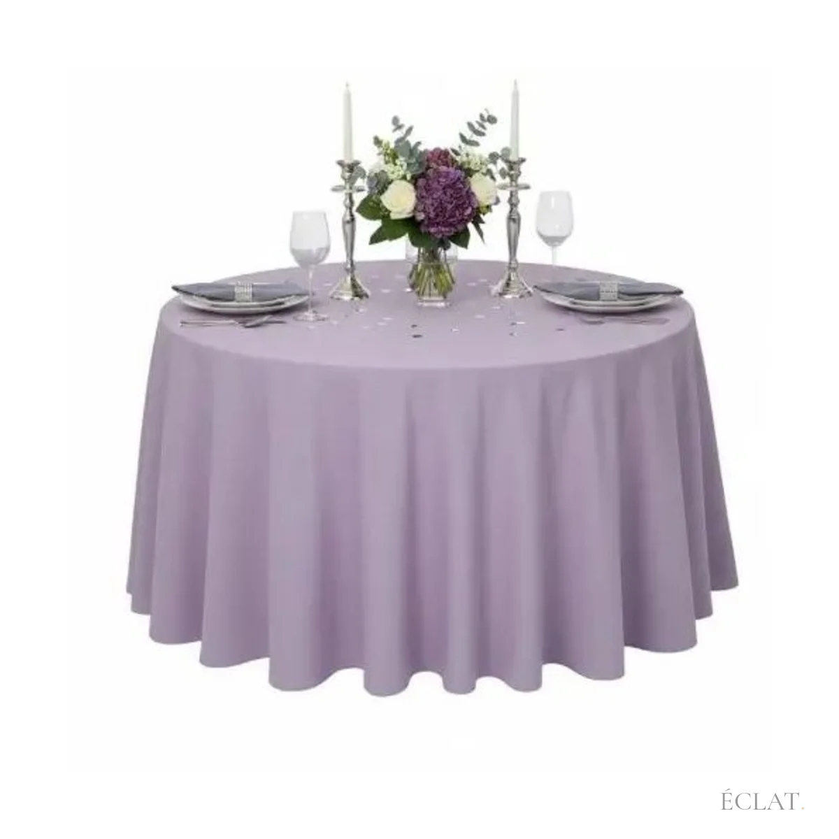 Location nappe ronde parme Ø 280 cm sur une table dressée, bouquet violet