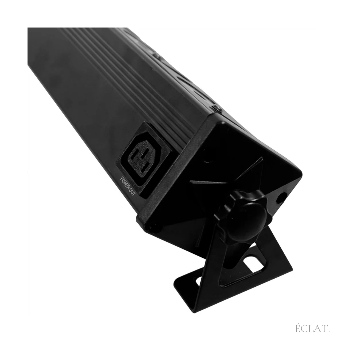 Barre LED RGB ColorPix vue de trois quarts, étrier de fixation