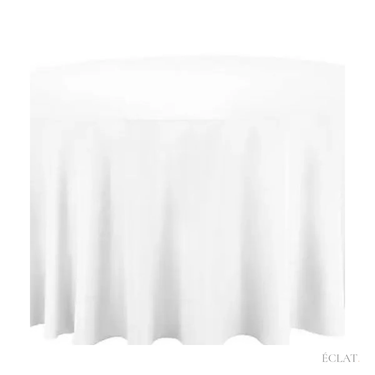 Plis de la nappe ronde blanche en polyester, vus de près