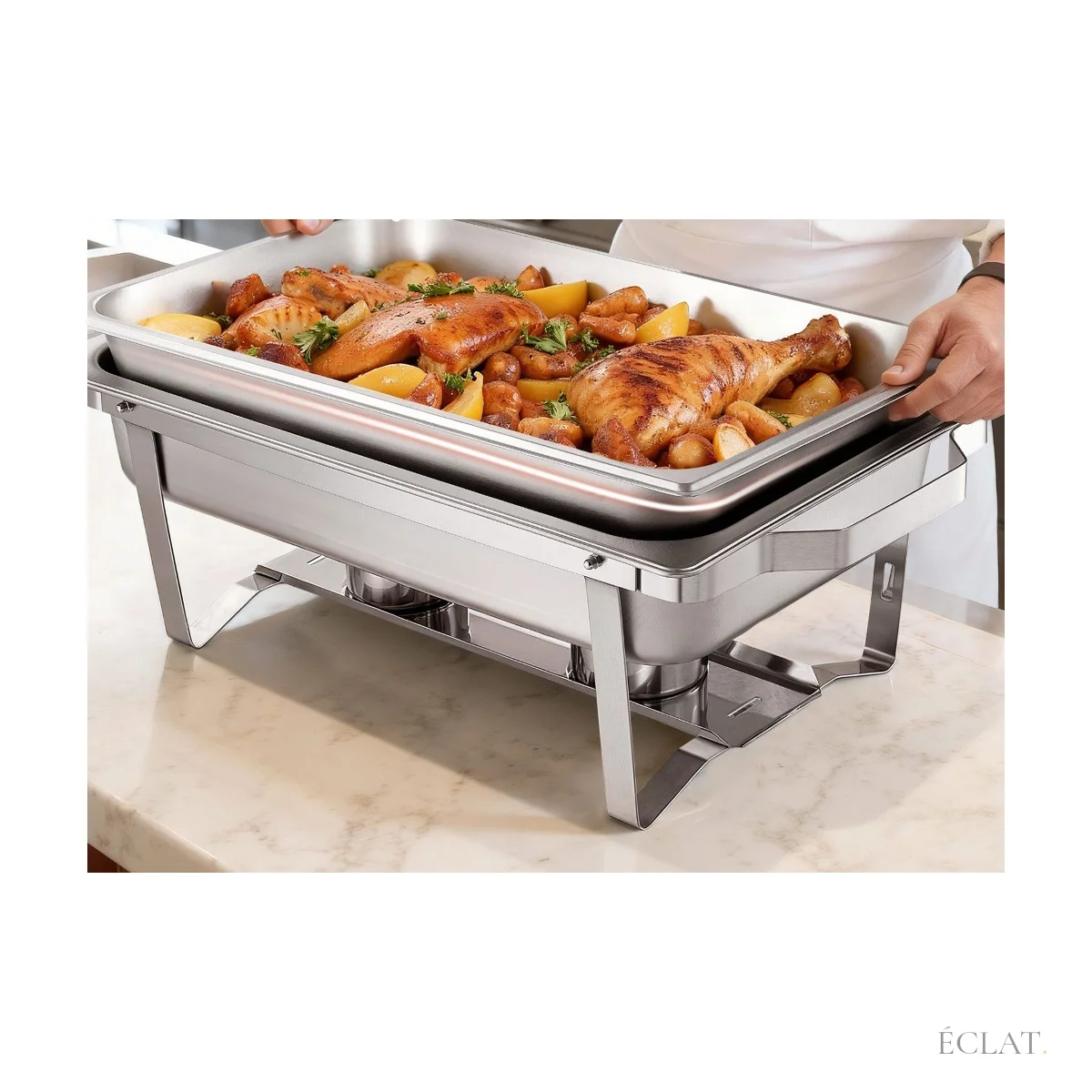 Bac de service de chauffe-plat garni de poulet rôti, en inox poli