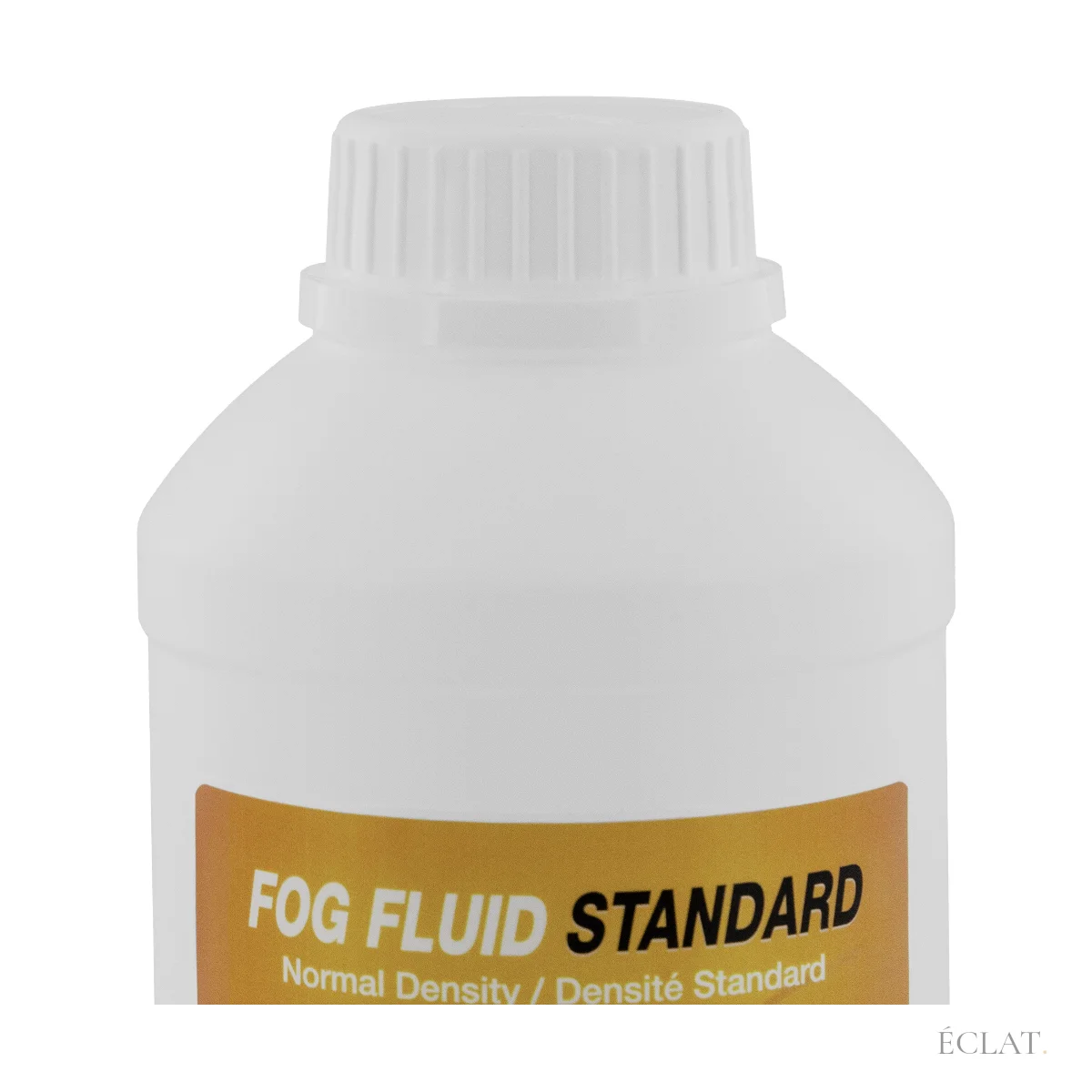 Gros plan sur l'étiquette Fog Fluid Standard du bidon de liquide pour machine à fumée